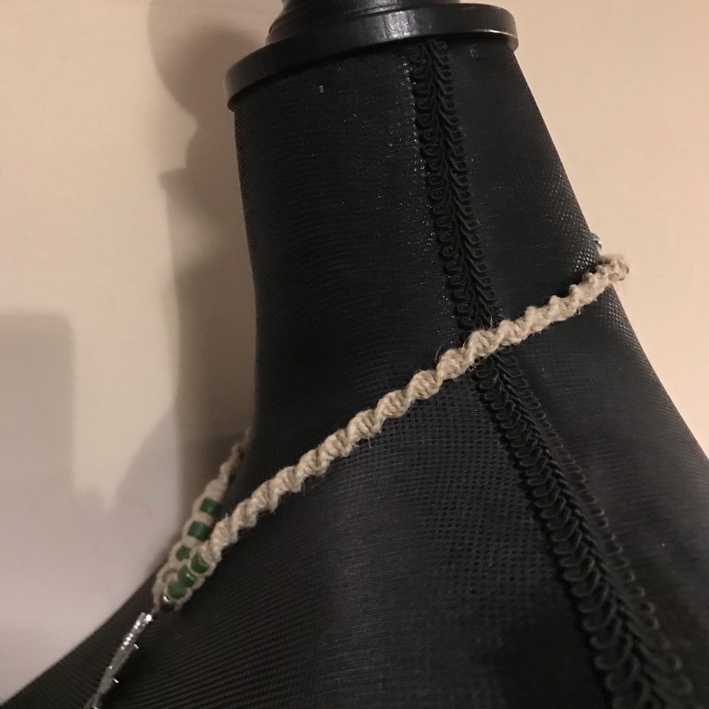 HANDMADE 100% HEMP MACRAMÉ POTLEAF NECKLACE - Picture 8 of 12